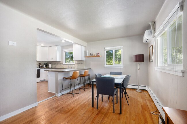 1690 S Clayton St in Denver, CO - Building Photo - Building Photo