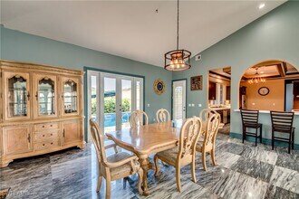 14370 McGregor Blvd in Ft. Myers, FL - Foto de edificio - Building Photo