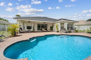 4062 Bahia Isle Cir in Wellington, FL - Building Photo