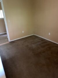 7915 Ithaca St photo'