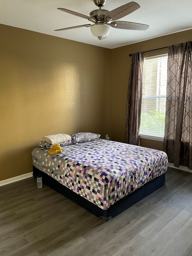 property at 8539 Gate Pkwy W