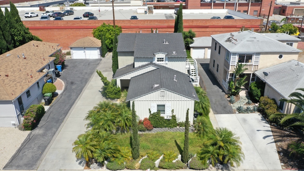 9030-9038 Reading Ave in Los Angeles, CA - Building Photo