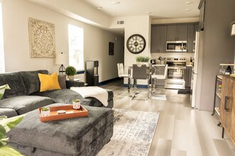 431 Leboeuf St in New Orleans, LA - Building Photo - Building Photo