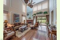 5755 Persimmon Way in Naples, FL - Foto de edificio - Building Photo