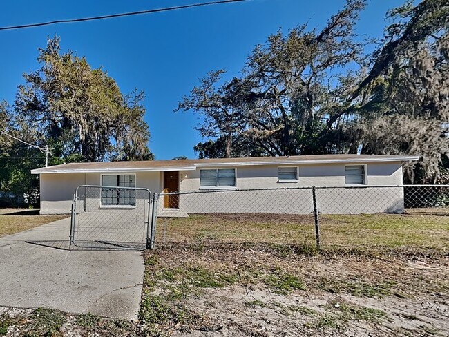 property at 1710 E Annie St