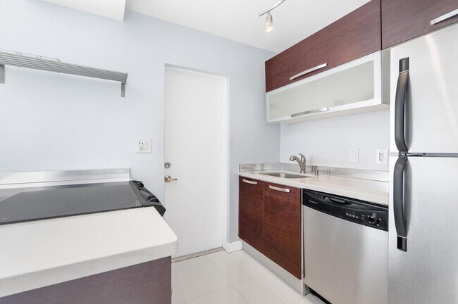 416 NE 15th Ave, Unit 2 in Fort Lauderdale, FL - Building Photo - Building Photo