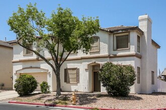 5443 Goldenroot Ct in North Las Vegas, NV - Building Photo - Building Photo