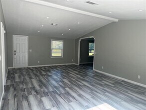 31326 Tyndall Rd in Wesley Chapel, FL - Building Photo - Building Photo