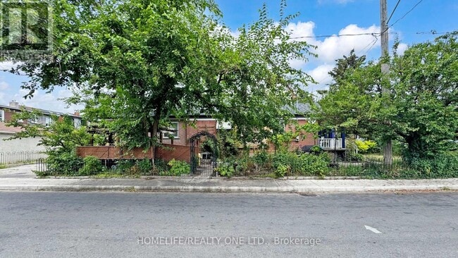 property at 2 Criscoe St