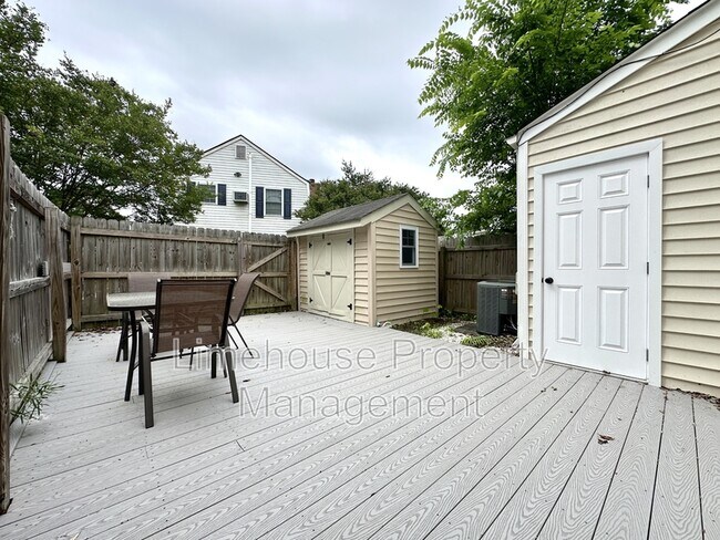 813 Mill Landing Rd in Chesapeake, VA - Building Photo - Building Photo