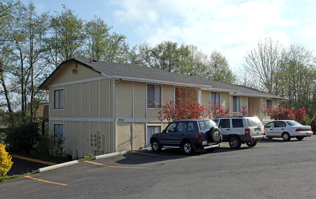 Westwind Apartments in Port Orchard, WA - Building Photo - Building Photo