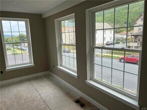 231 Lehigh Ave in Palmerton, PA - Building Photo - Building Photo