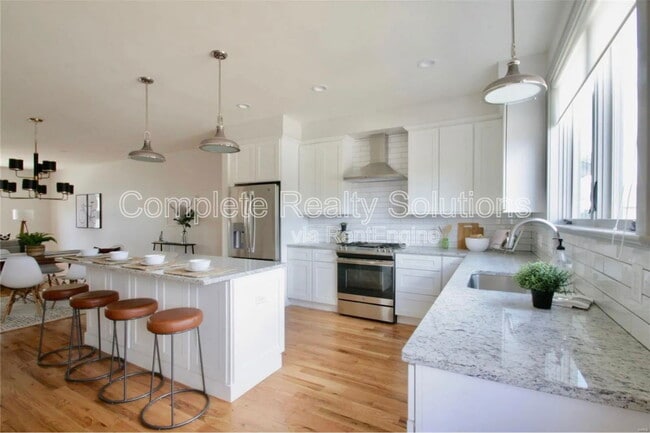 4329 Swan Ave in St. Louis, MO - Building Photo - Building Photo