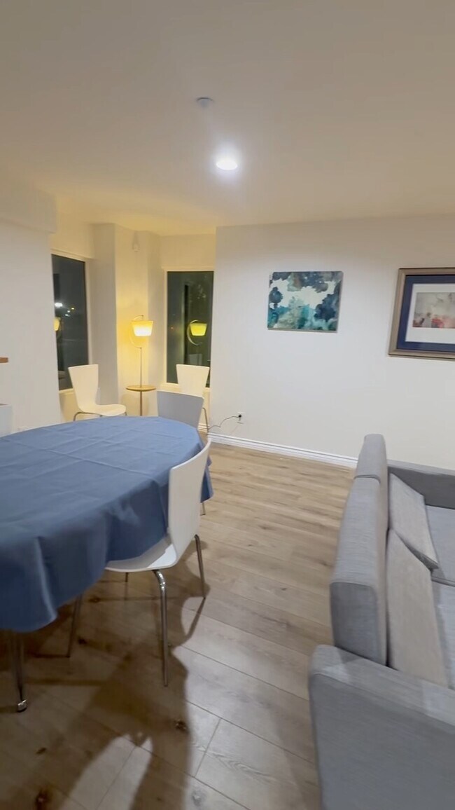 521 S Alameda St, Unit A in Compton, CA - Building Photo - Building Photo