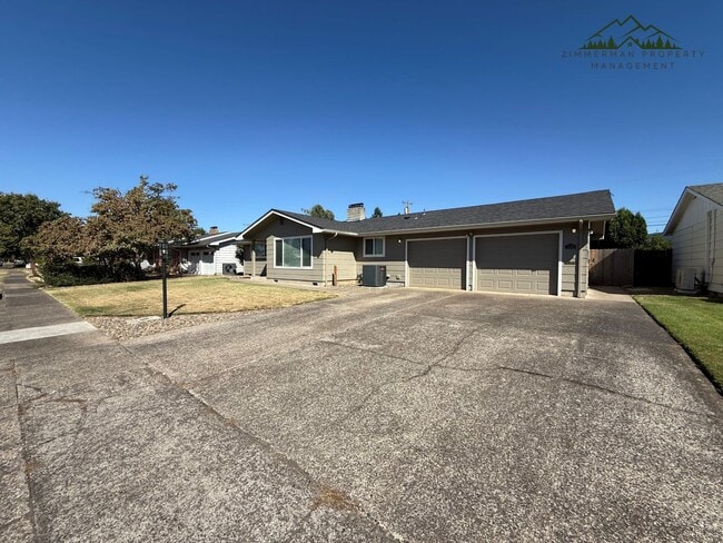 238 Woodlane Dr in Springfield, OR - Building Photo - Building Photo