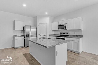 1343 W Hess Ave in Coolidge, AZ - Building Photo - Building Photo