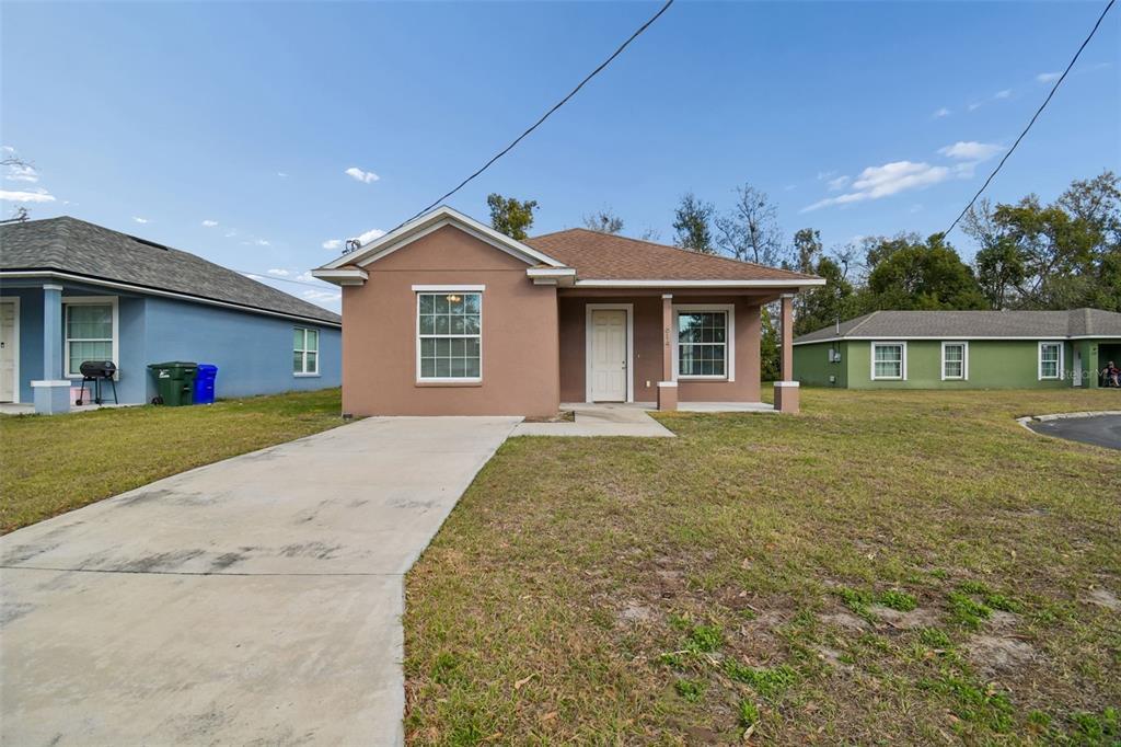 614 Arapahoe Ave in Lakeland, FL - Building Photo