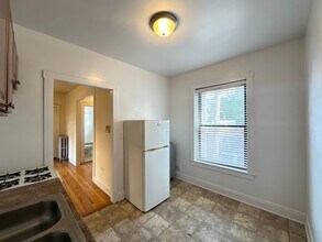 2649.5 N Spaulding Ave, Unit S2 in Chicago, IL - Building Photo - Building Photo