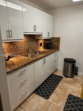 101 SW 132nd Way in Pembroke Pines, FL - Building Photo - Building Photo