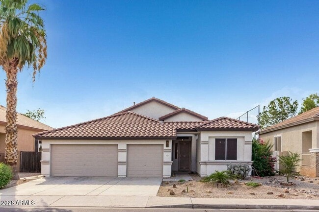 property at 1004 S Parkcrest St