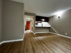 344 S Arroyo Dr, Unit E in San Gabriel, CA - Building Photo