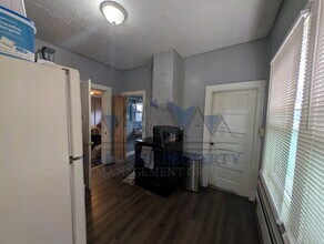 619 S 5th St in Laramie, WY - Foto de edificio - Building Photo