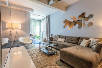 3409 Wilson Blvd, Unit 803 in Arlington, VA - Building Photo - Building Photo