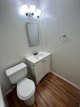 4039 Marathon St, Unit #15 in Los Angeles, CA - Building Photo - Building Photo