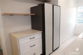 5553 Fulcher Ave-Unit -2 in Los Angeles, CA - Building Photo - Building Photo