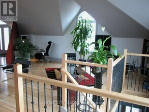 339 Horton St E in London, ON - Building Photo - Building Photo