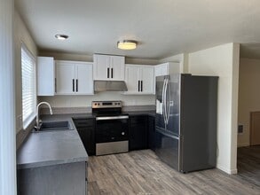 4432 Fergus Ave in Eugene, OR - Building Photo - Building Photo