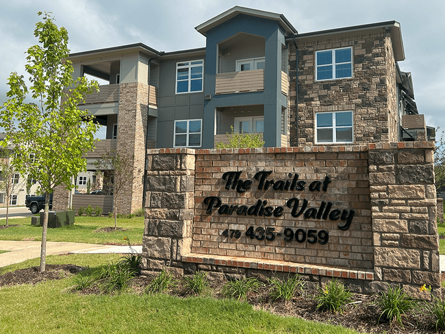 The Trails at Paradise Valley in Fayetteville, AR - Building Photo - Building Photo