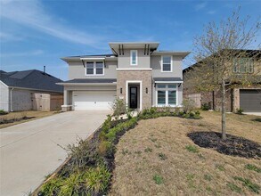 31526 Beacon Cove Trl in Fulshear, TX - Building Photo - Building Photo