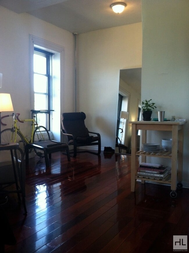 GREENE AVENUE / Bed-Stuy Studio, Unit 4 in Brooklyn, NY - Building Photo - Building Photo