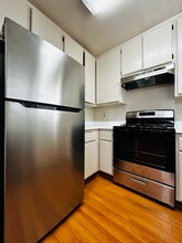657 W California Ave in Glendale, CA - Building Photo - Building Photo