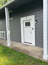 299 2nd St in West Pittsburg, PA - Building Photo - Building Photo