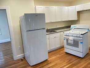 24 Brook Rd in Quincy, MA - Building Photo - Building Photo