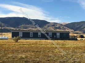 70 Whitehorse Rd in Townsend, MT - Building Photo