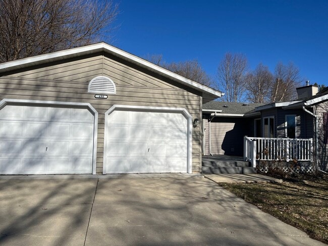 490 43rd Ave NW in Rochester, MN - Building Photo - Building Photo