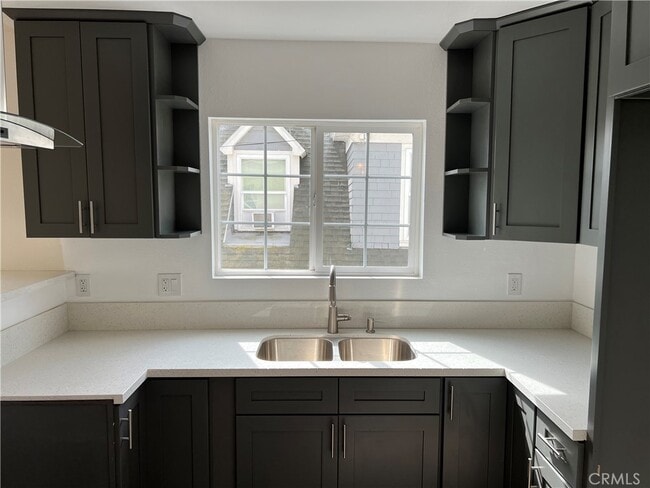 1467 Orange Ave in Long Beach, CA - Building Photo - Building Photo