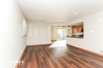 932 Symphony Dr in Aurora, IL - Building Photo - Building Photo