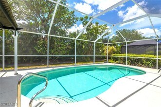 1507 Vintage Ln in Naples, FL - Foto de edificio - Building Photo