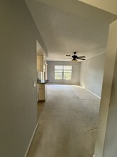 1402 Glengarry Dr in Palm Harbor, FL - Building Photo - Building Photo