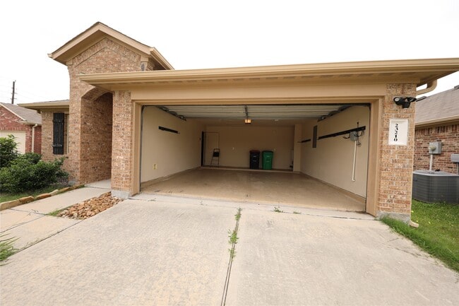 23210 Royal Tiger Rd