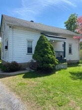 492 Dogwood Ln in Pequannock Township, NJ - Building Photo - Building Photo