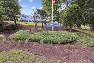 10 Glenview Dr in Cromwell, CT - Building Photo - Building Photo