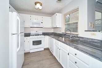 1761 Park N Ln in Indianapolis, IN - Building Photo - Building Photo