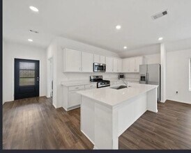 22373 Mountain Pne Dr in New Caney, TX - Building Photo - Building Photo