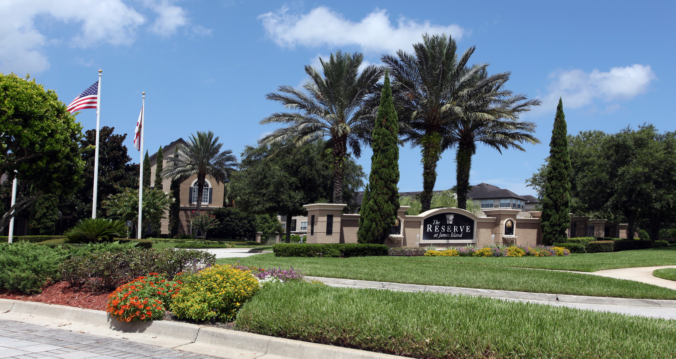 The Reserve at James Island in Jacksonville, FL - Foto de edificio