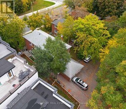 4617 Dundas St W in Toronto, ON - Building Photo - Building Photo